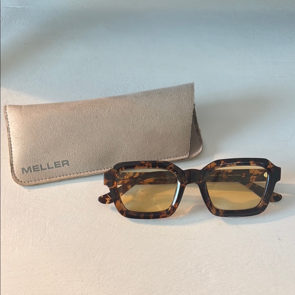 Meller Nayah Sunglasses